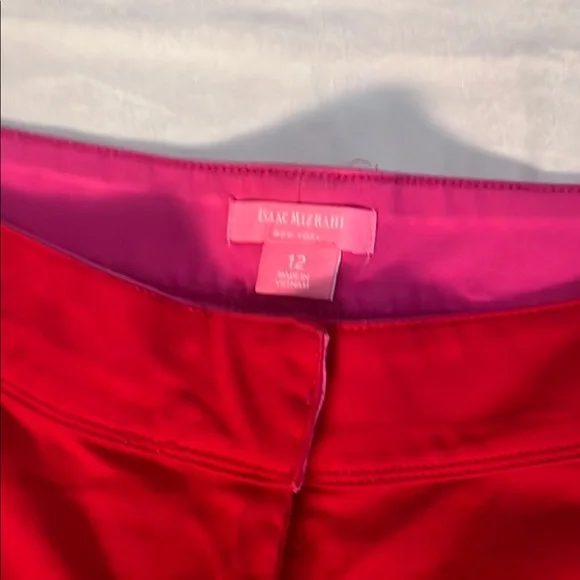 Isaac Mizrahi Red High Waist Scalloped Shorts - Picture 3 of 6